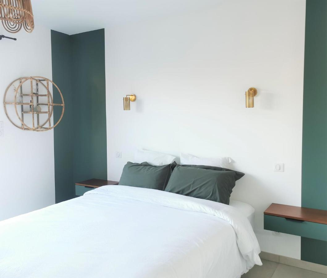 Prissé Au Jardin Des Deux Roches Bed & Breakfast エクステリア 写真
